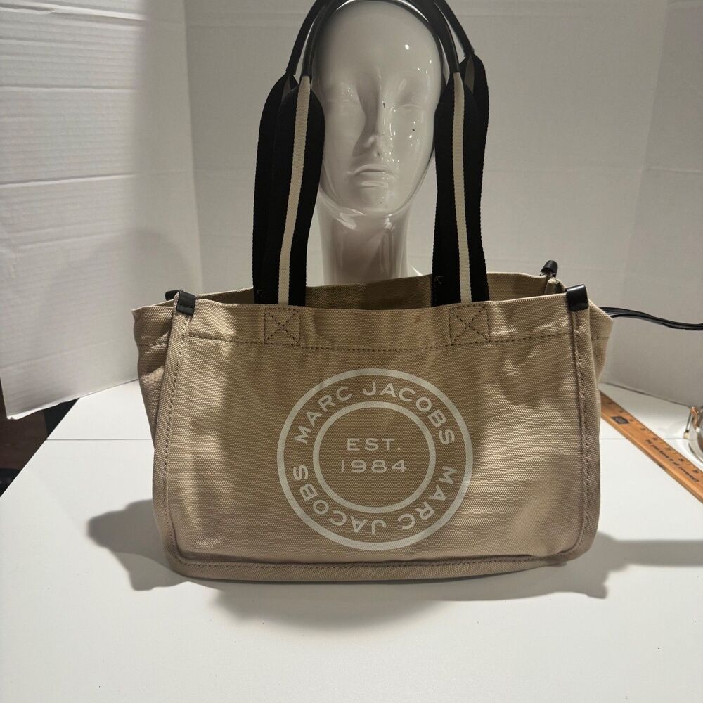 Marc Jacobs Signet Logo Zip Top Shoulder Canvas Tote Bag in Beige